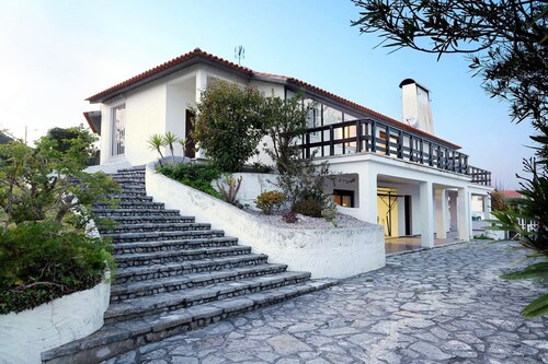 Fantastique villa de luxe avec piscine, jardin et salle de jeux