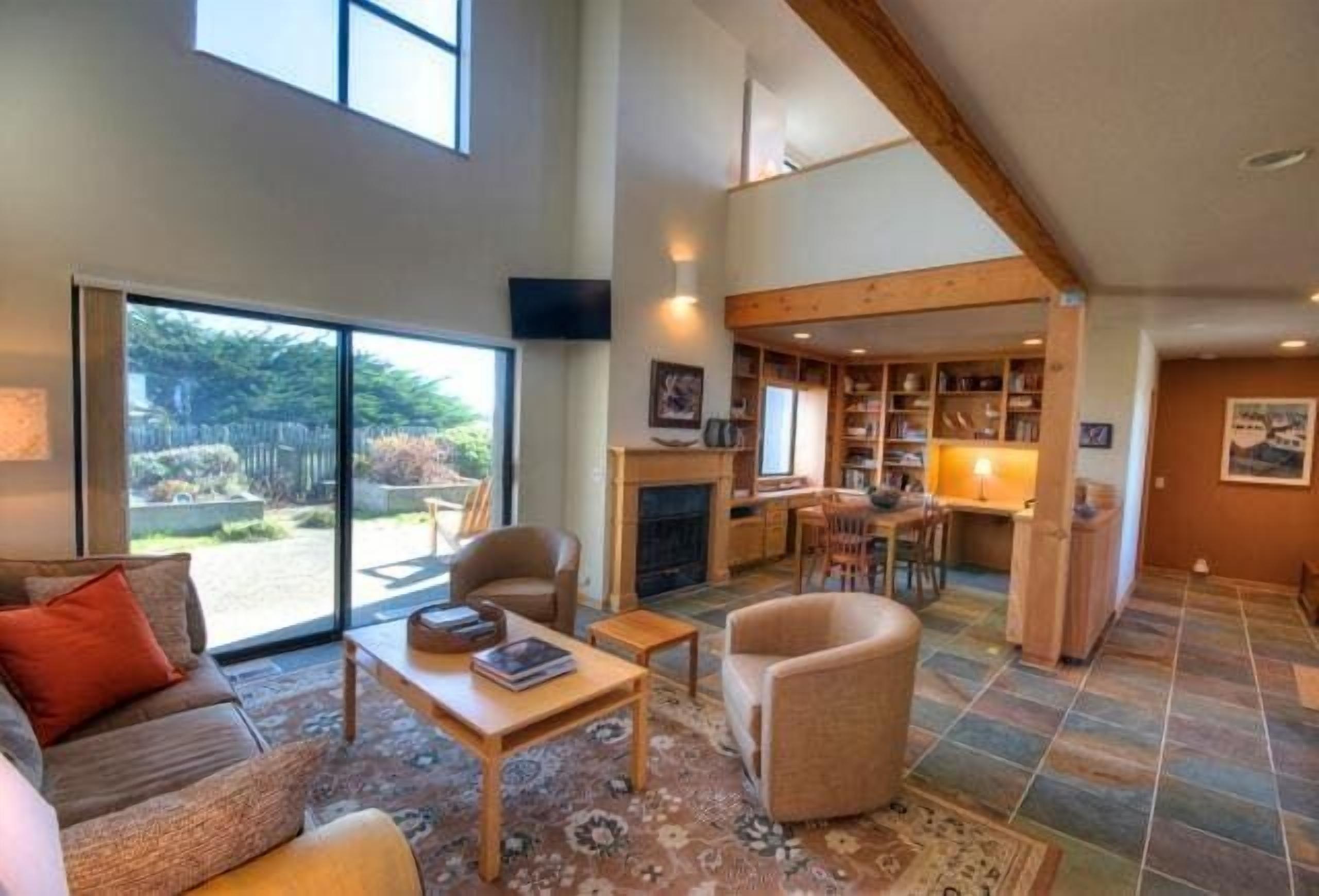 Smart TV, fireplace, DVD player, books