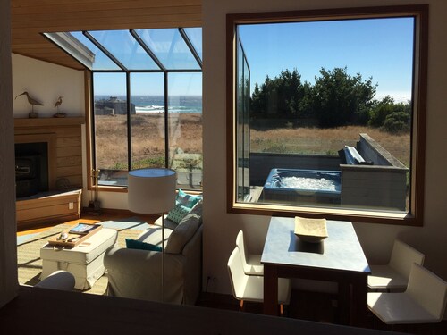 Hiekka ja surffailla eivät ole koskaan kaukana tästä rannalta!