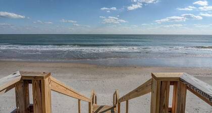 3 Little Turtles - Oceanfront, Pool, Hot Tub, Elevator & Backyard. Amazing Views