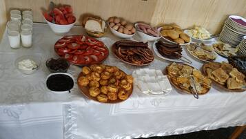 Desayuno continental incluido todos los días