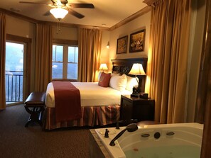 2 bedrooms, in-room safe, iron/ironing board, free WiFi