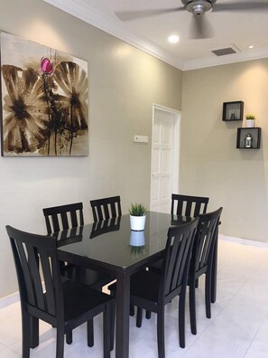 Residenza, 3 camere da letto (Townhouse) | Pasti in camera