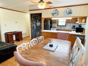 Dining - Evening Shade:  Secluded Home Near Lighthouse Off-Site Boat Slip (Ocracoke)