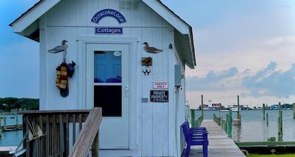 Evening Shade: Secluded Home Near Lighthouse Off-Site Boat Slip