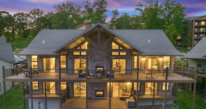 Breathtaking Lake Views, Indoor Pool, Fireplaces, Gameroom & Endless Fun