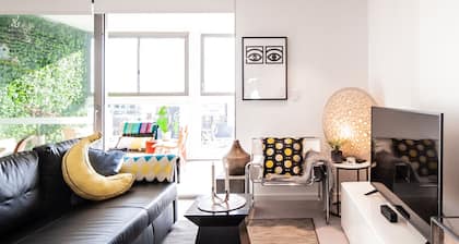 Funky apartment in Northbridge, CENTRAL+FREE WIFI & PARKING