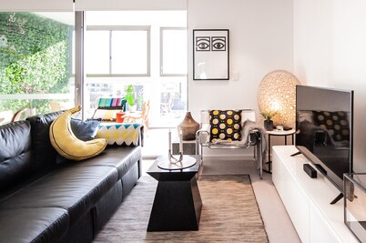 Funky apartment in Northbridge, CENTRAL+FREE WIFI & PARKING 