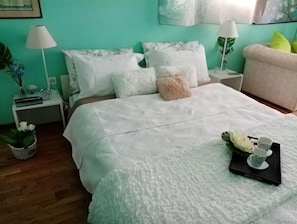 3 chambres, fer et planche à repasser, accès au Wi-Fi (inclus)