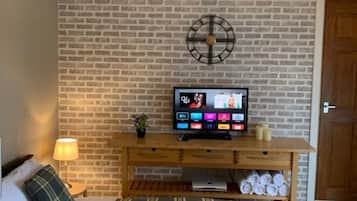 1 bedroom, iron/ironing board, internet, bed sheets