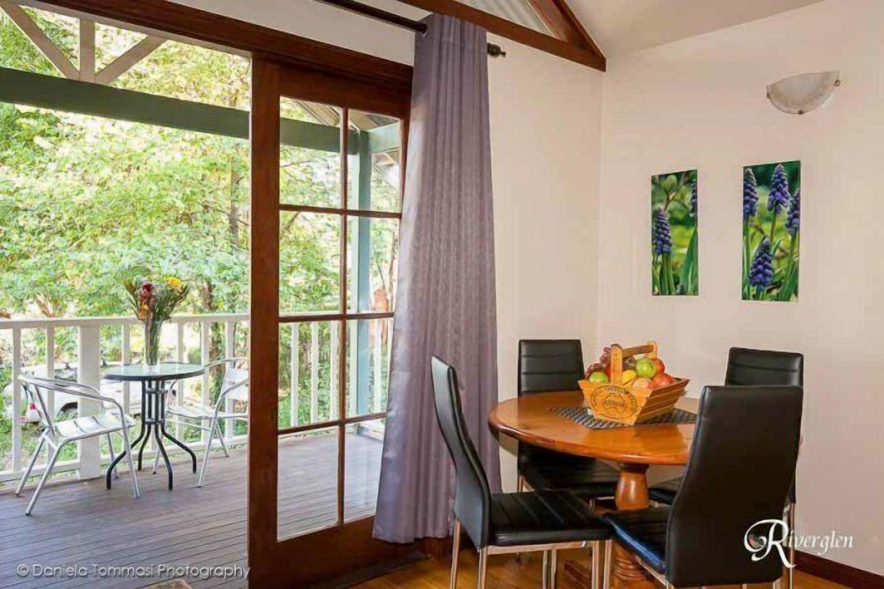 One Bedroom Chalet perfect for a couples getaway with a separate Bedroom and lounge area. — image 4