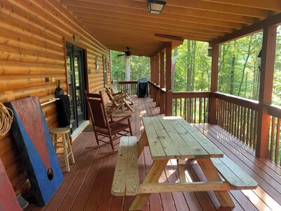 Be Our Guest w/PICNIC TABLE, grill on larger porch with fire pit ring and chairs