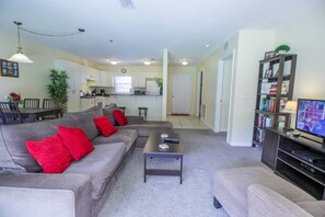 TV - Condominium at Lakeside Golf & CC - unit 104 by RedAwning (Inverness)