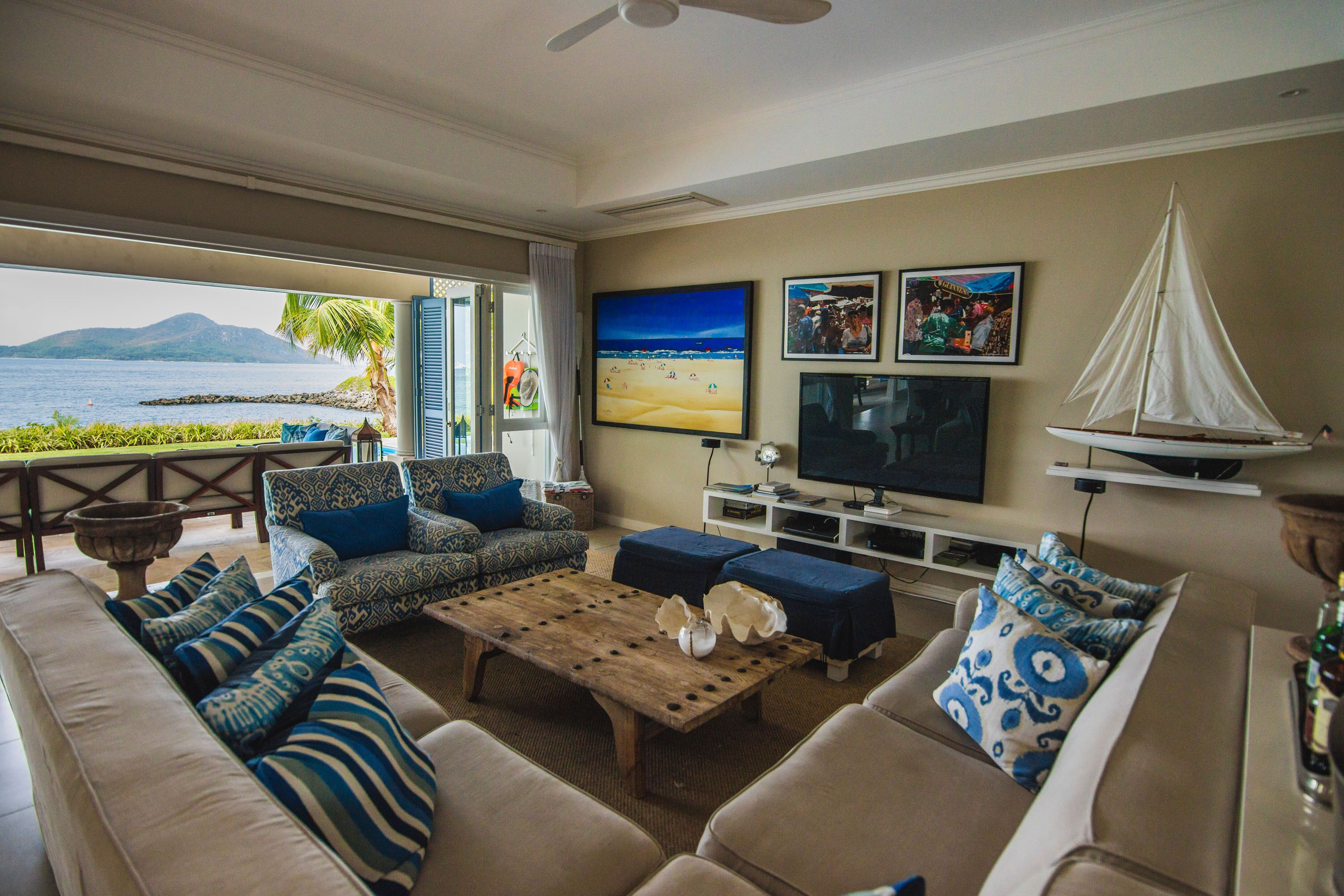 TV, DVD player, books, stereo