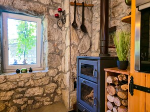 Interior - Holiday house with private pool in a quiet location (Podašpilje)