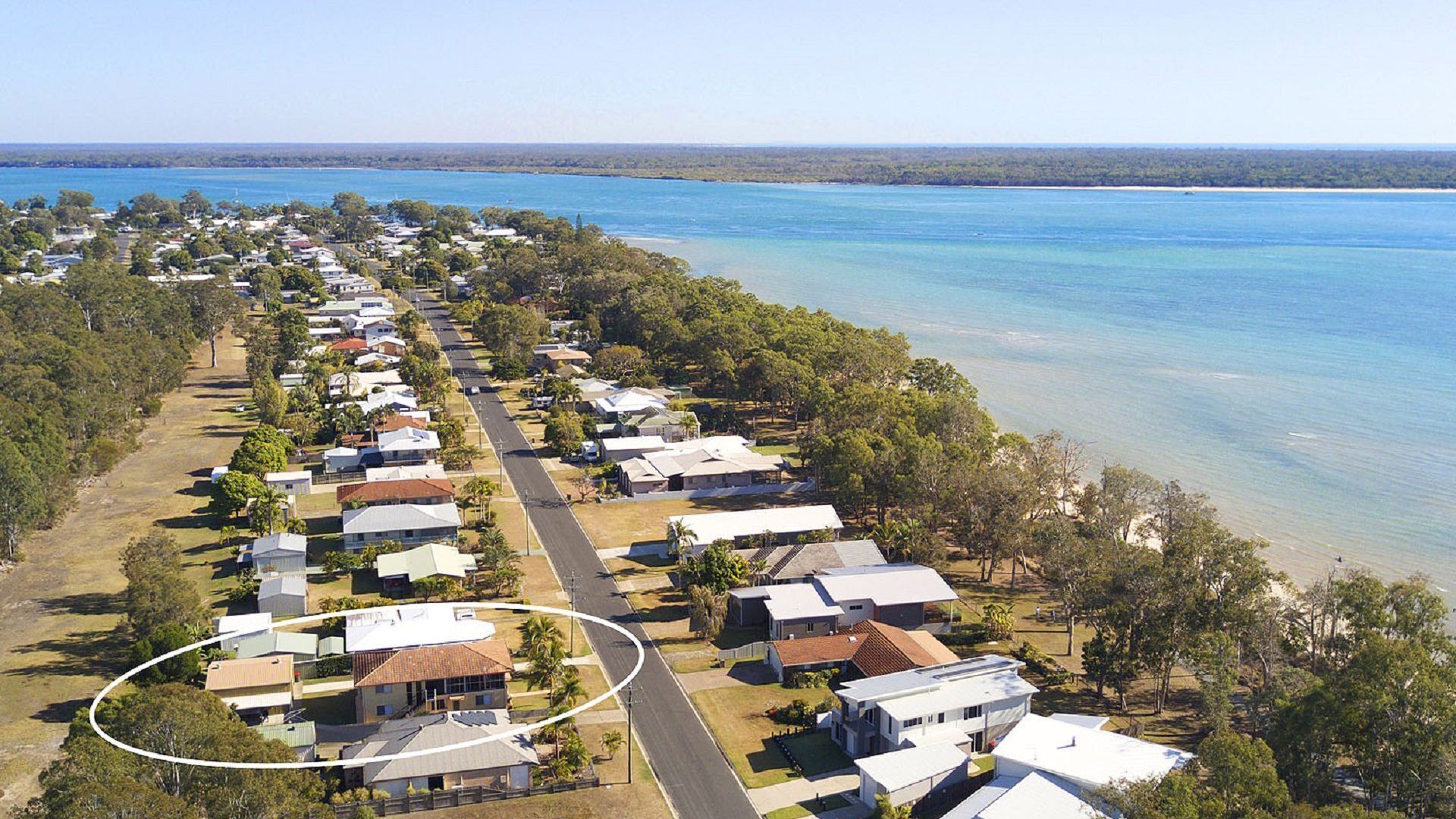 High Tide On Burrum (Whole House)- Close to Beach - 3BR- Aircon