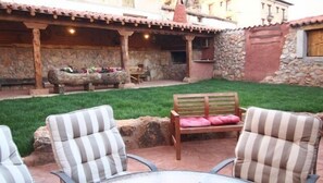 Terrace/patio - Self catering Los Barruecos for 18 people (Pinilla de los Barruecos)