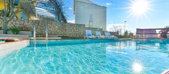 Villa Niko with private pool