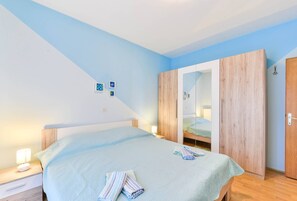 5 chambres, fer et planche à repasser, Wi-Fi, literie fournie