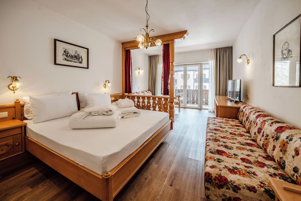 Double Room (Telfer)
