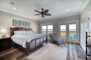 6 bedrooms, iron/ironing board, travel crib, free WiFi