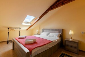 2 عدّة غرف نوم ومكتب ومكواة/لوح كي وواي فاي