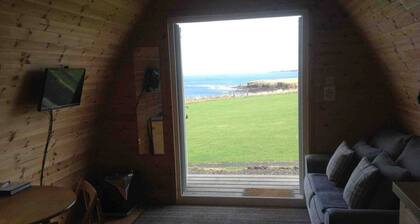 Der Crofter's Snug 2. Kingsize-Bett.