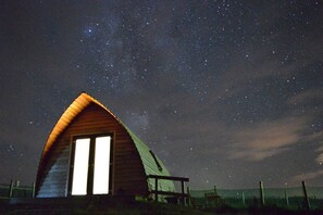 Exterior - The Crofter's Snug 2. King Size Bed. (Thurso. Caithness)