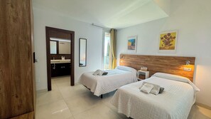 4 chambres, fer et planche à repasser, Wi-Fi, literie fournie