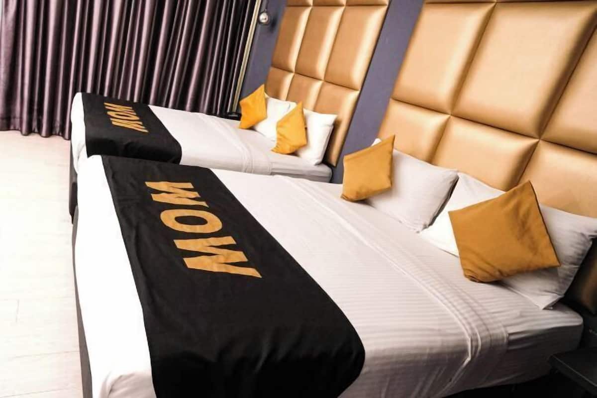 Premium bedding, free minibar items, in-room safe