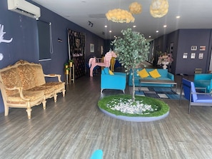 Sala de estar en el lobby