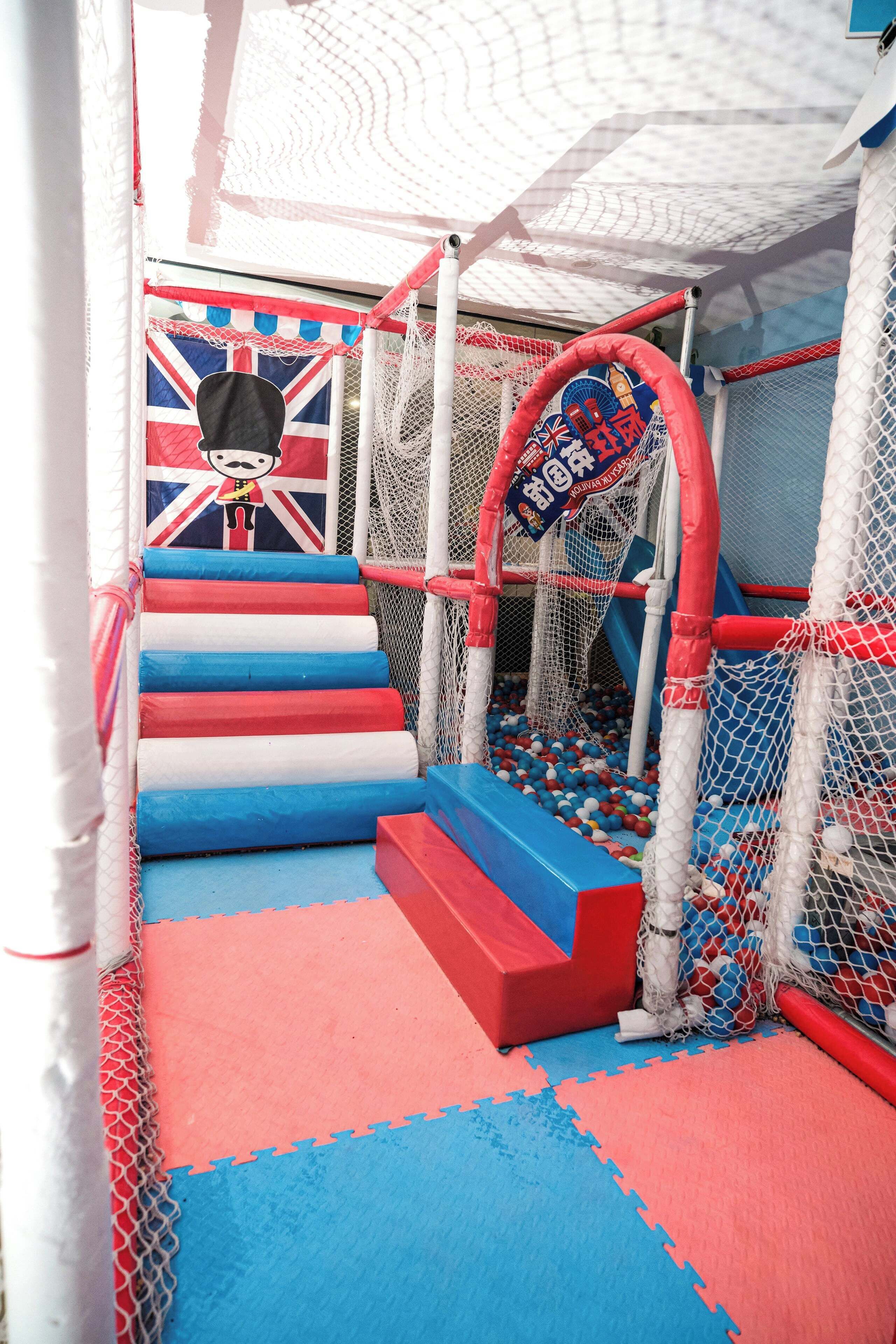 children’s play area – indoor