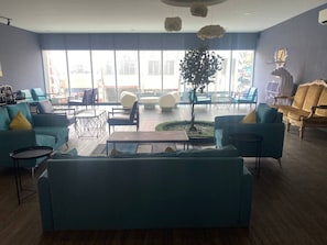 Sala de estar en el lobby