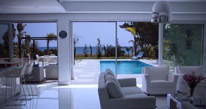 Maison Katerina, Pervolia, Chypre.