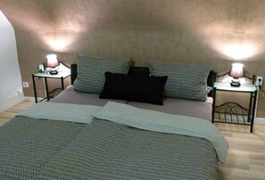 1 Schlafzimmer, Bügeleisen/Bügelbrett, WLAN, Bettwäsche