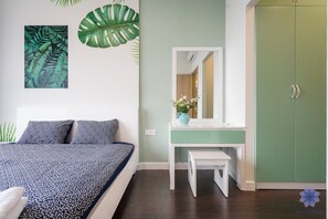 2 bedrooms, in-room safe, iron/ironing board, WiFi - Yesterday Once More, Airport Luxury Apts W/Free Gym & Pool (Ho Chi Minh)