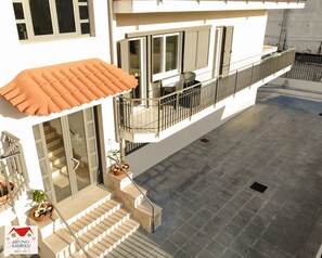 Exterior detail - New and elegant holiday home in Pompeii center (Pompei)