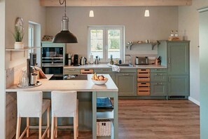 Fridge, microwave, oven, dishwasher