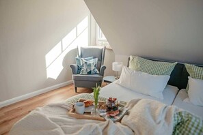 3 عدّة غرف نوم ومكواة/لوح كي وواي فاي مجانًا وملاءات أسرّة