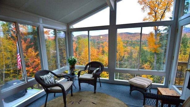 Interior - Deluxe Private 4 Bed Home, Pet Friendly near WV! (Thornton)