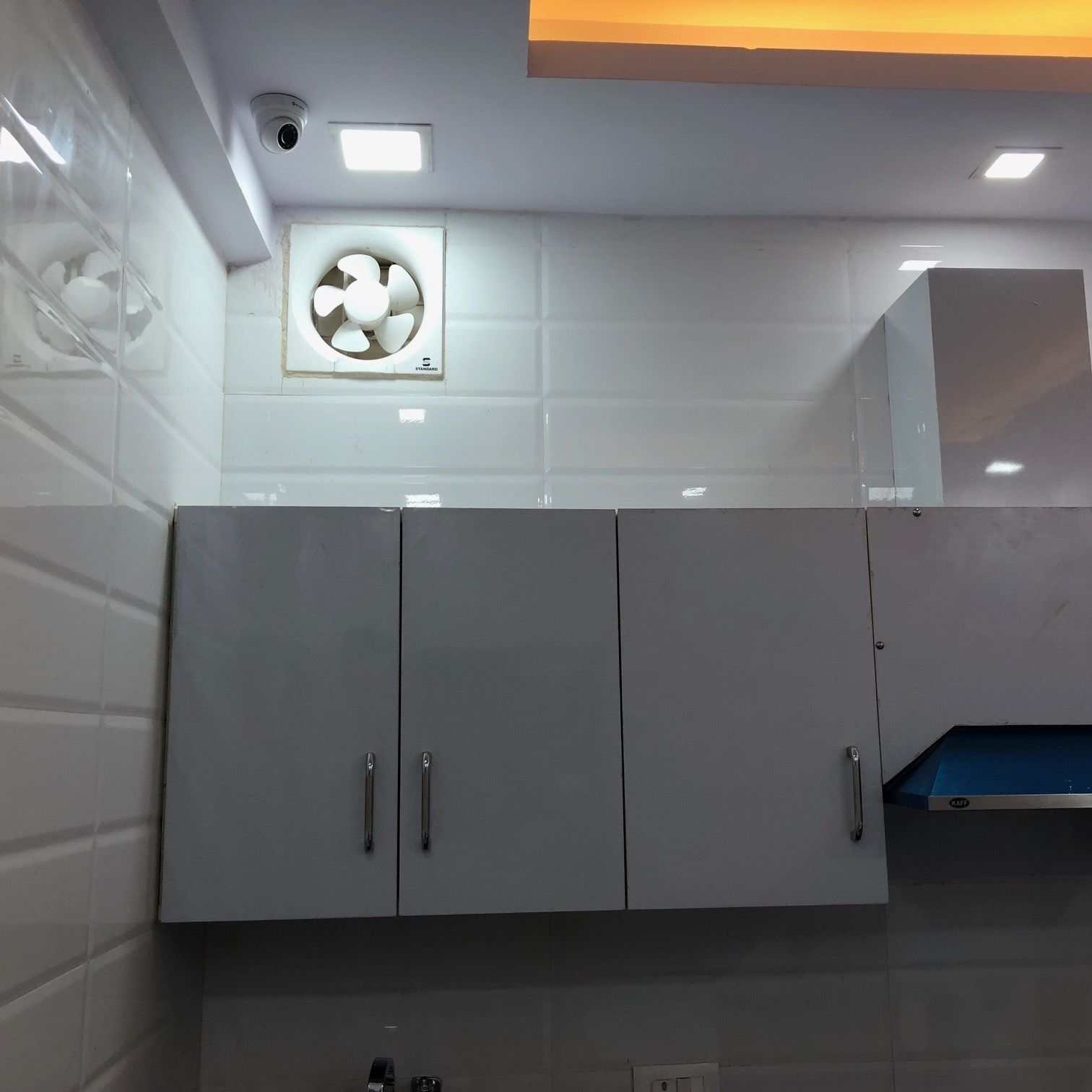 Deluxe Double Room, Non Smoking, City View | Private kitchen | Microwave, stovetop, coffee/tea maker, electric kettle