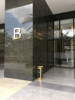 Lobby - Rivergate 20P pool/gym 5m bui vien (Hồ Chí Minh)