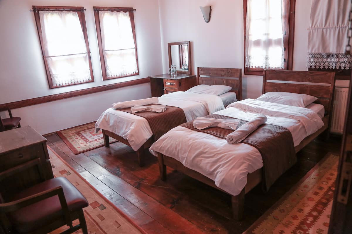 Standard Twin Room