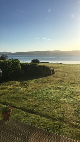Waterfront Cottage with own Beach and Stunning Views Across The Clyde