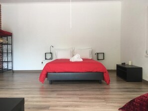 6 Schlafzimmer, Bügeleisen/Bügelbrett, WLAN, Bettwäsche