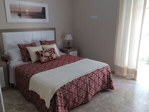 3 bedrooms, iron/ironing board, WiFi, bed sheets - San Pedro apartment in the heart of Cádiz (Cádiz)