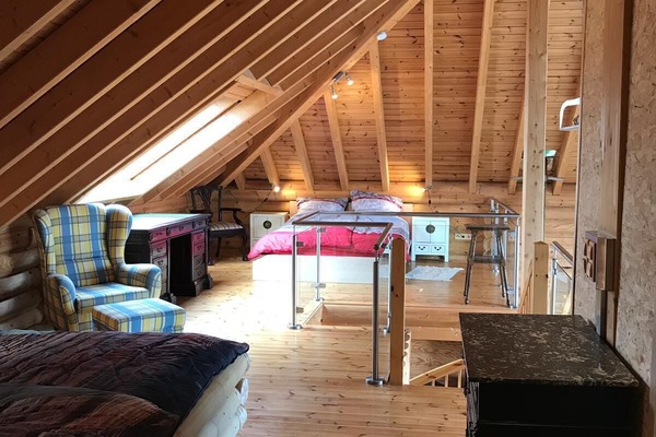 3 bedrooms, desk, free WiFi, bed sheets