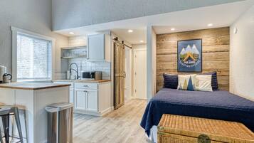 熨斗/熨衫板、Wi-Fi、床單