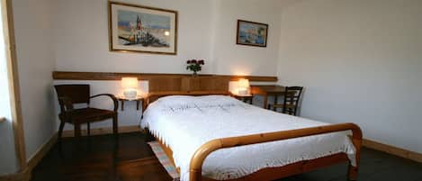 6 Schlafzimmer