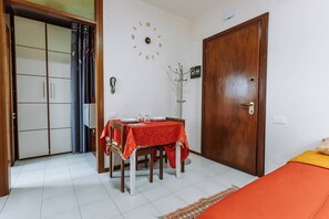 1 bedroom, iron/ironing board